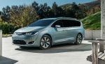 2017_Pacifica_Hybrid.jpg