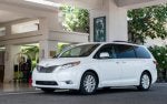 2015_Toyota_Sienna_001-e1494468553775.jpg